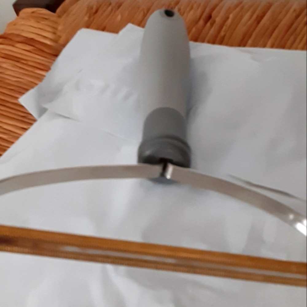 Lint remover